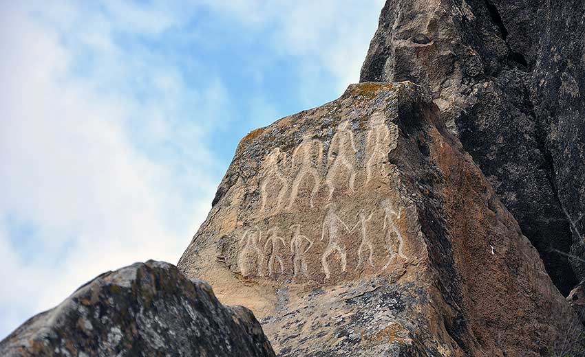 Gobustan: Ancient Petroglyphs and Natural Wonders