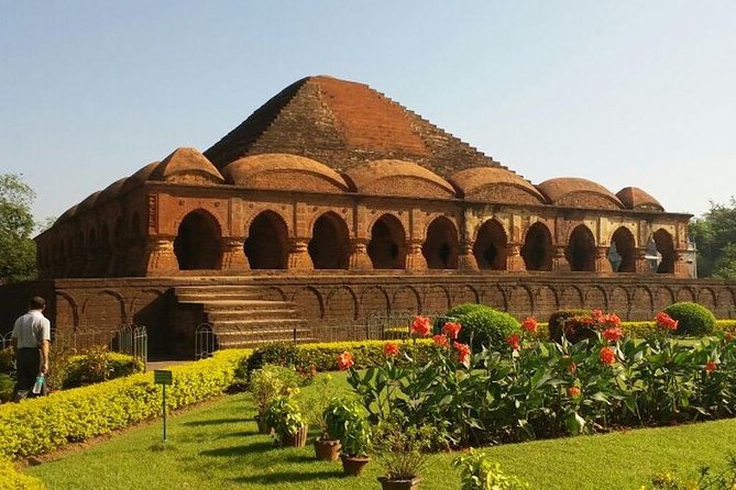 Day trip from Kolkata to Bishnupur for Terracotta Temples and Silk