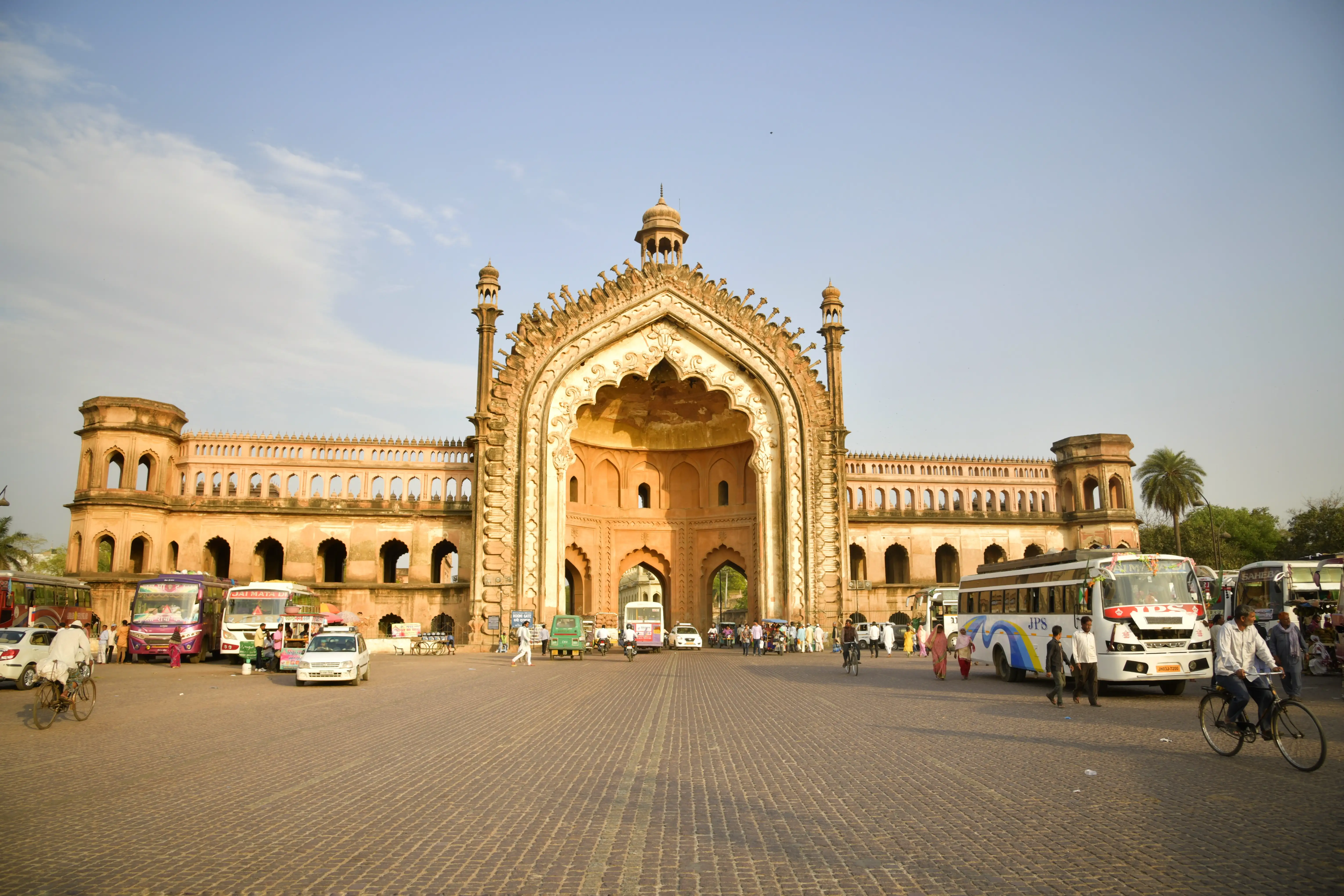 Rumi Darwaza