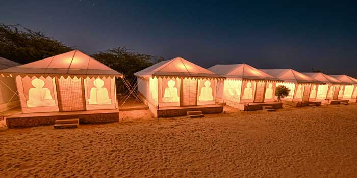 Experience the Magic of Desert Glamping